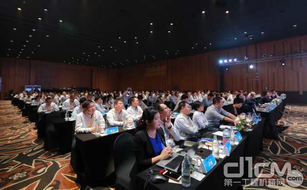 2020凱斯紐荷蘭工業(yè)工程機械經(jīng)銷商大會